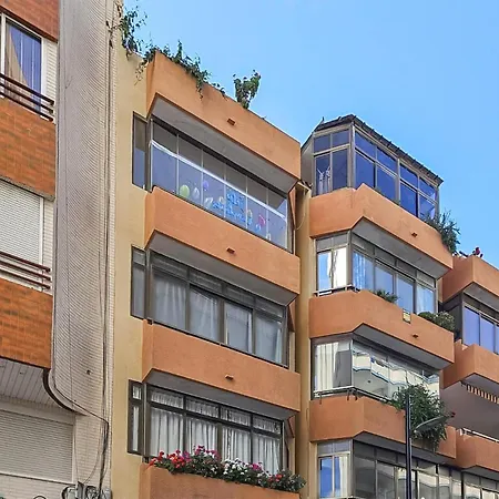 2 Bedroom Beautiful In Appartamento